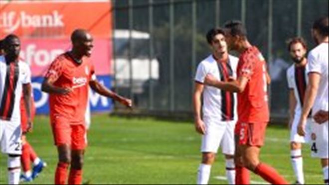Beşiktaş hazırlık maçında Karagümrük´ü 5 golle yendi