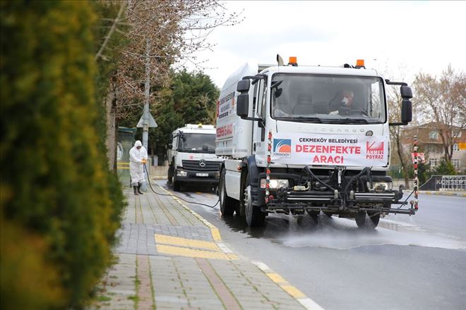 Çekmeköy Belediyesi sokakları Dezenfekte Çalışmaları sürdürüyor