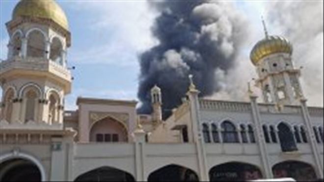 Güney Afrika´da 139 yıllık camide yangın