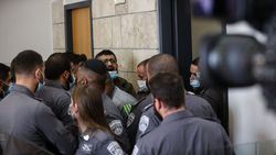 Filistinli tutuklular, İsrail polisleri tarafından darbedildi
