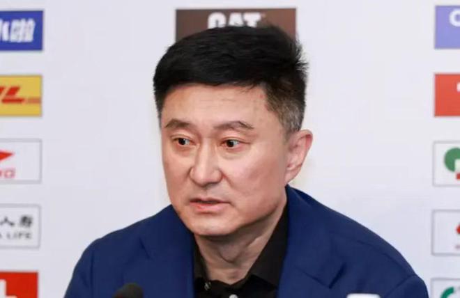 18岁严子怡让全世界见世面,破除年龄“封印”连拿三站冠军